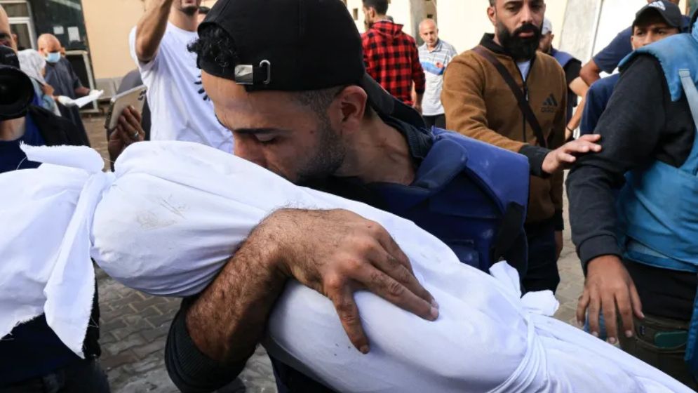 অন্তহীন নিরাশায় নিমজ্জিত মানবজাতি