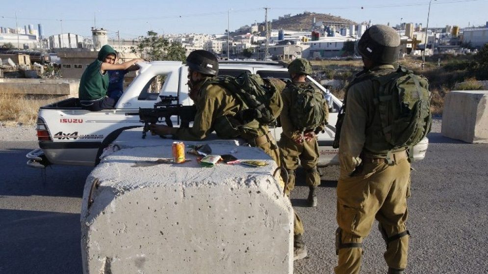 খোলা আকাশের নিচে যেন বিস্তৃত এক কারাগার ‘পশ্চিম তীর’