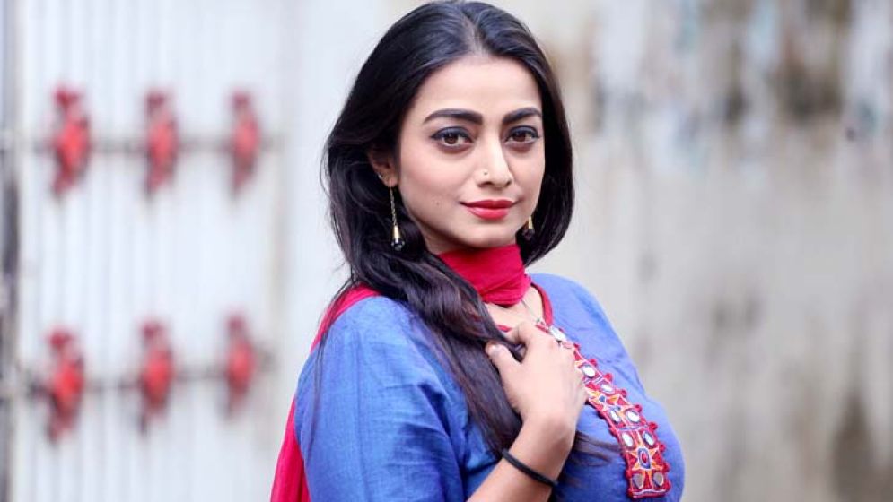গড়পড়তা কাজ করতে চান না অর্ষা