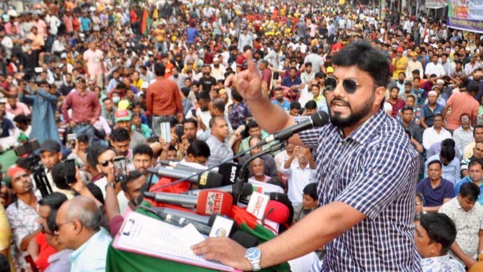 ১৬ ঘণ্টার মধ্যে দক্ষিণ ঢাকায় স্বস্তি ফেরানোর উদ্যোগ ইশরাকের