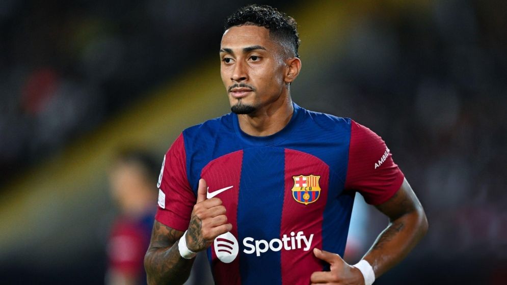 ব্রাজিলের রাফিনিয়াকে চমকে দিল বার্সেলোনা