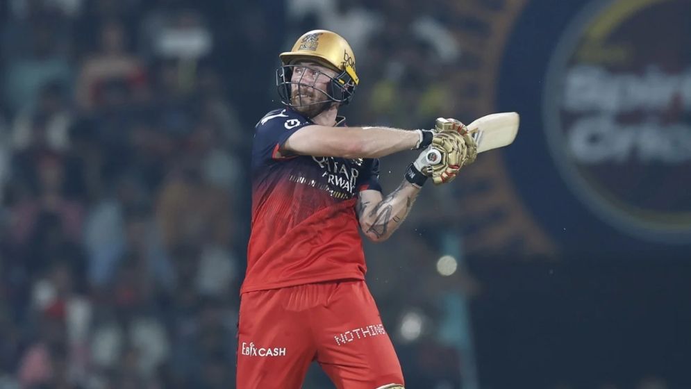 ১৬ রানে ৭ উইকেট খুইয়ে বেঙ্গালুরুর স্বপ্নে বড় ধাক্কা