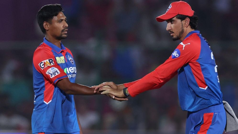 সাকিবকে পেছনে ফেলে আইপিএল শেষ করলেন মোস্তাফিজ