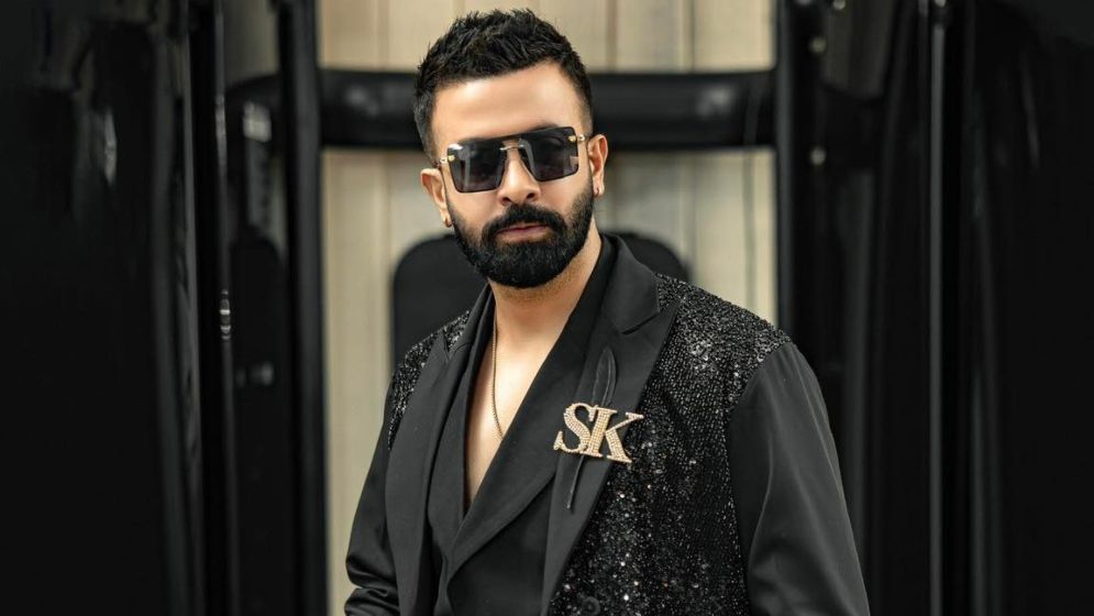 ২৫ বছরের জীবনে বহু রং দেখেছি: শাকিব খান