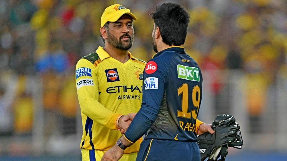 দাপুটে জয়ে শেষ চেন্নাইয়ের, অবসর নিয়ে নতুন বার্তা দিলেন ধোনি