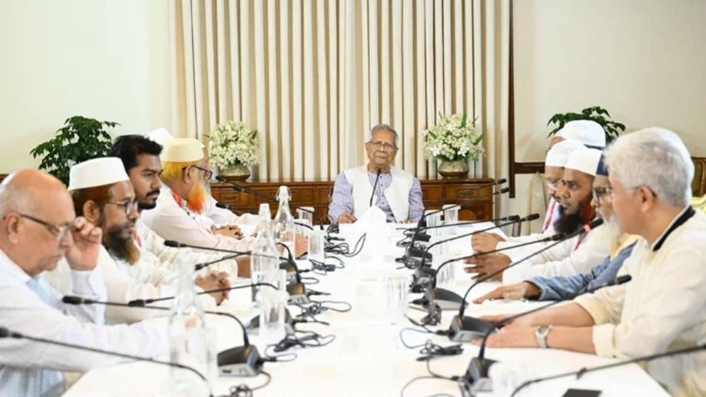 দায়িত্বে থেকেই নির্বাচন ও সংস্কারের রোডম্যাপ দিন