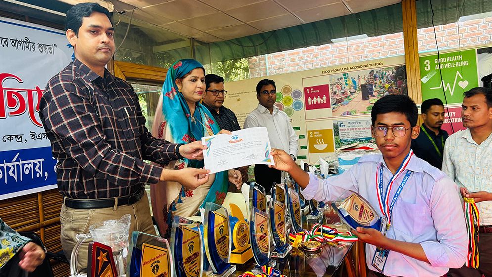 ঠাকুরগাঁওয়ে দুর্নীতিবিরোধী রচনা ও বিতর্ক প্রতিযোগিতা