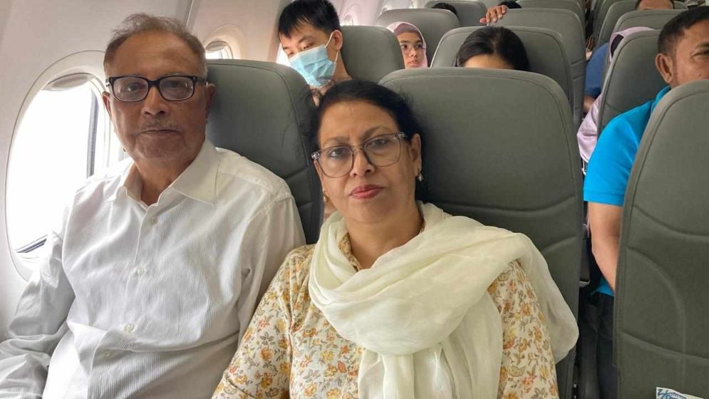 চিকিৎসার জন্য ব্যাংকক গেলেন আ স ম রব