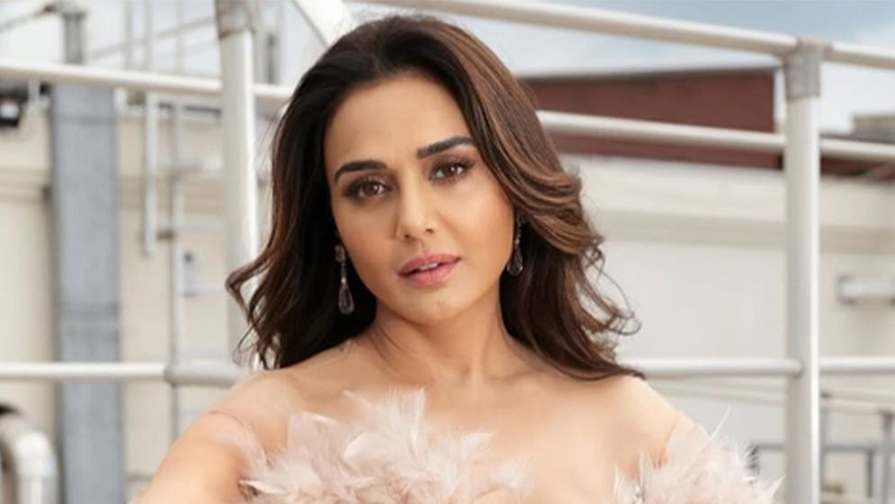 যৌন নিগ্রহের শিকার হয়েছিলেন প্রীতি জিনতা!