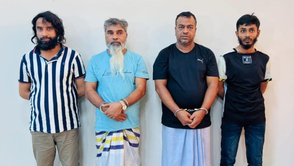 শীর্ষ সন্ত্রাসী সুব্রত বাইন ও মোল্লা মাসুদ গ্রেফতার