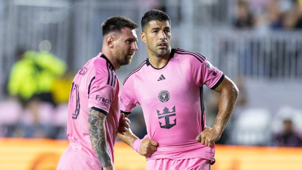 সুয়ারেজের দেশে ফুটবলে নতুন অধ্যায় লিখছেন মেসি