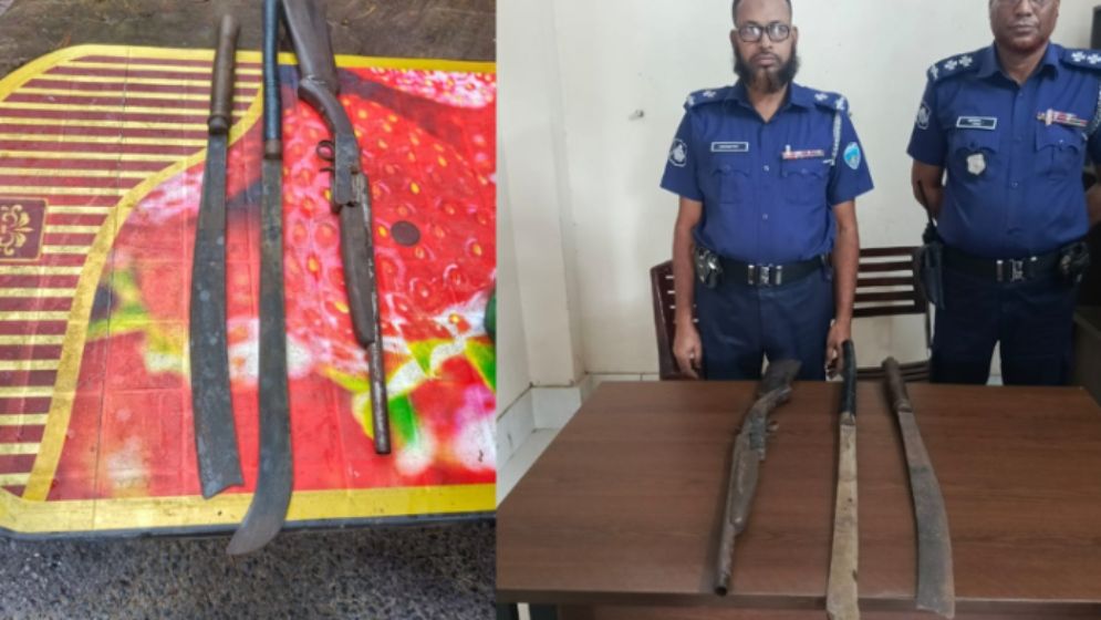 পেকুয়ায় পুকুর থেকে অস্ত্র উদ্ধার করল সেনাবাহিনী