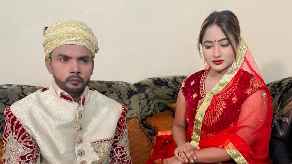 যে কারণে হিরো আলমের বিরুদ্ধে মামলা করলেন রিয়া মনি