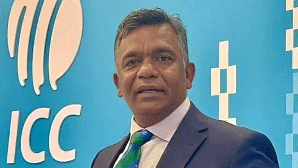 দেশের ক্রিকেট বদলাতে ‘সব কিছু ছেড়েই এসেছি’