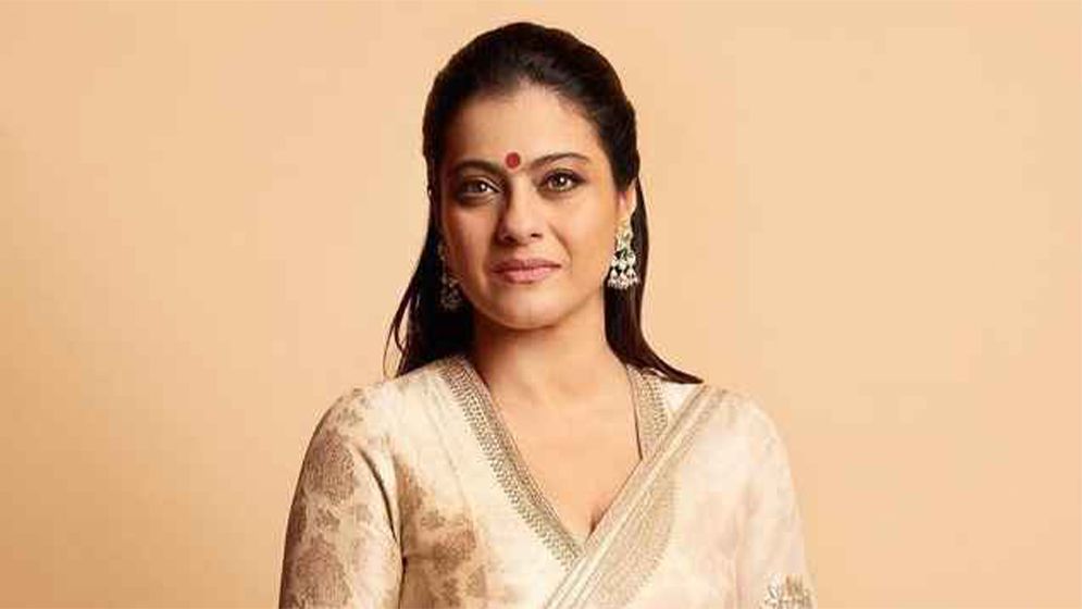 ‘মা’র জন্য কাজলের অপেক্ষা