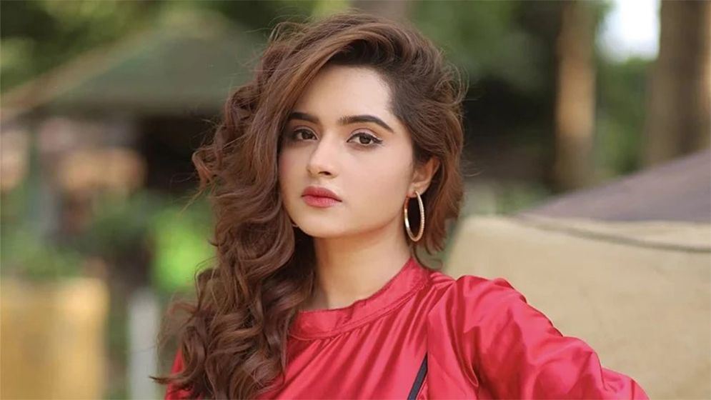 চাঁদের হাটে কেয়া পায়েল