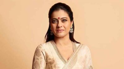 ‘মা’র জন্য কাজলের অপেক্ষা