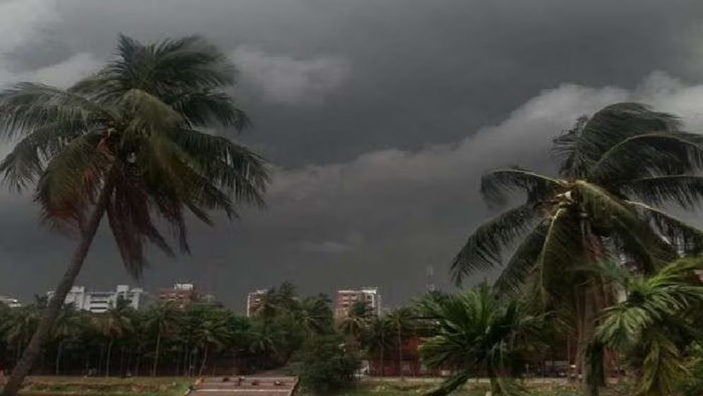 দুপুরের মধ্যে যেসব অঞ্চলে ঝড়বৃষ্টির আশঙ্কা