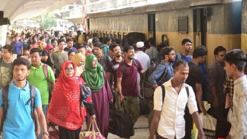 ঘরমুখো মানুষের ঈদযাত্রা