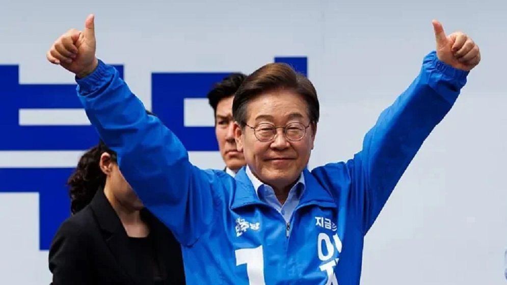 দক্ষিণ কোরিয়ার প্রেসিডেন্ট হতে যাচ্ছেন লি জ্য মিউং