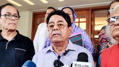 স্বাধীনতার ৫৪ বছর পর আপেল মাহমুদকে প্রমাণ দিতে হলো তিনি মুক্তিযোদ্ধা