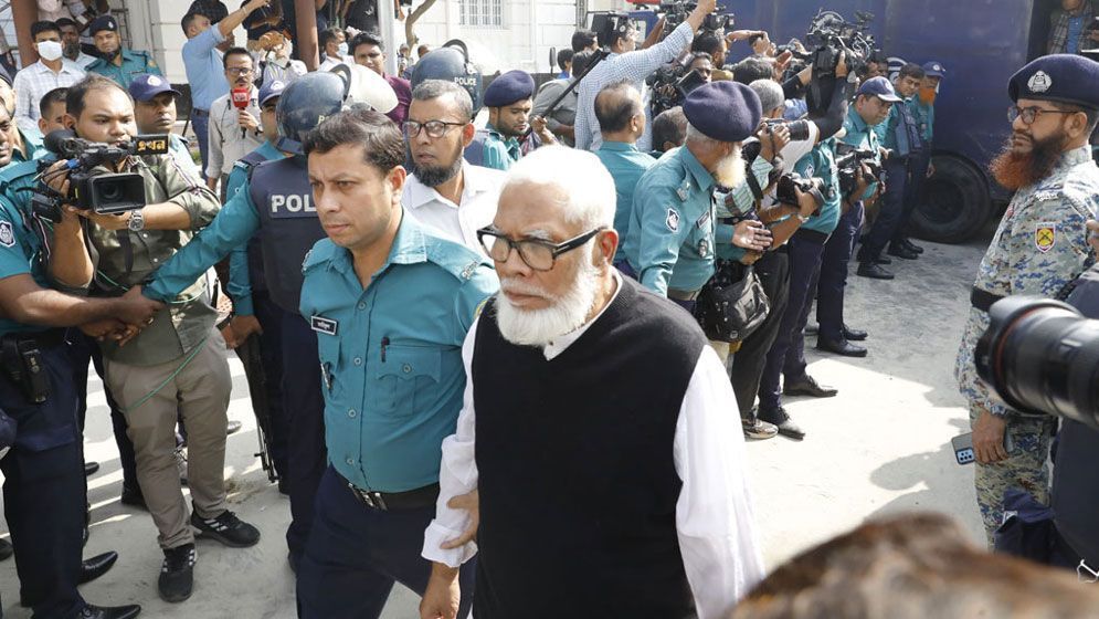 সালমান ও ছেলেসহ ৩৯ জনের বিরুদ্ধে মামলা