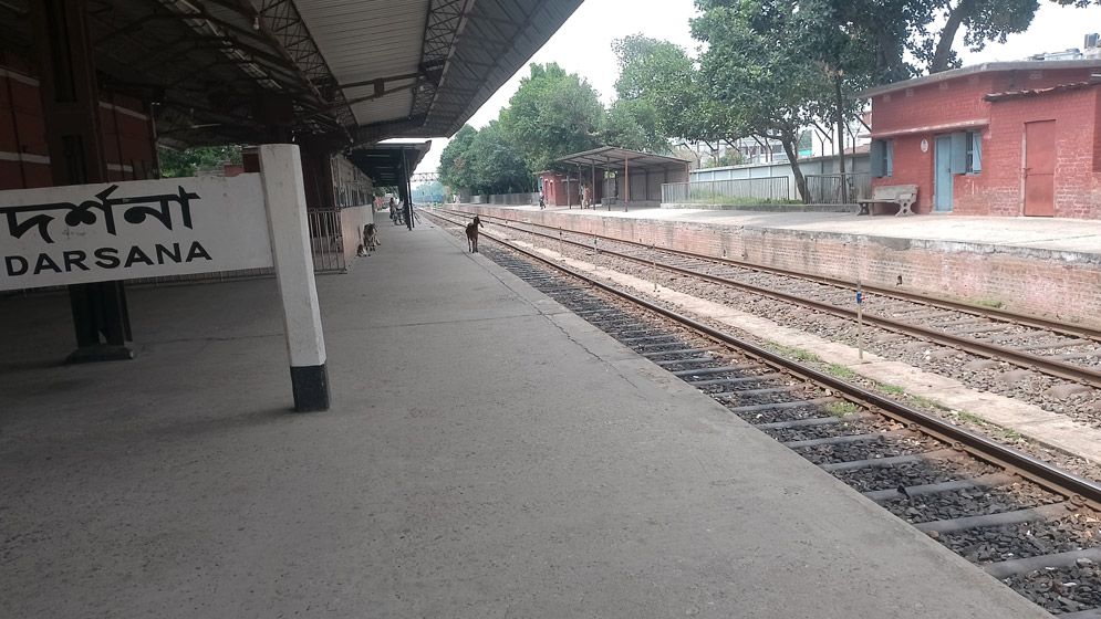 টানা ১০ দিনের ছুটিতে দর্শনা আন্তর্জাতিক রেলবন্দর