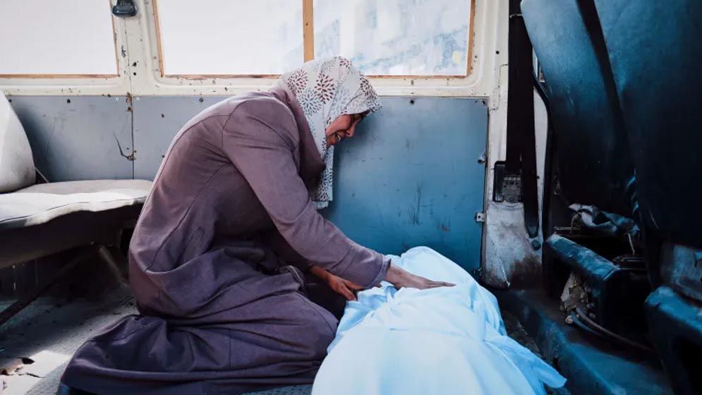 দেশে দেশে নতুন জামা, গাজায় কাফনের কাপড়