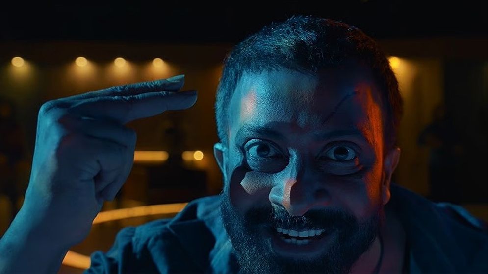 ‘তাণ্ডব’ সিনেমার একটি দৃশ্যে শাকিব খান। ছবি: সংগৃহীত
