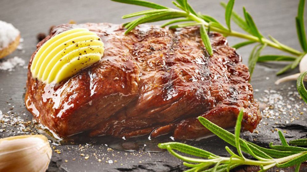 স্টেক খেতে চাইলে সঙ্গে রাখুন এই ৫ খাবার