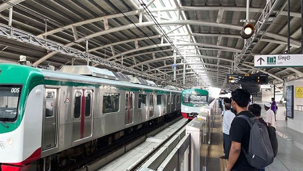 মেট্রোরেল ফের চালু, মাংসের বিষয়ে বিশেষ নির্দেশনা