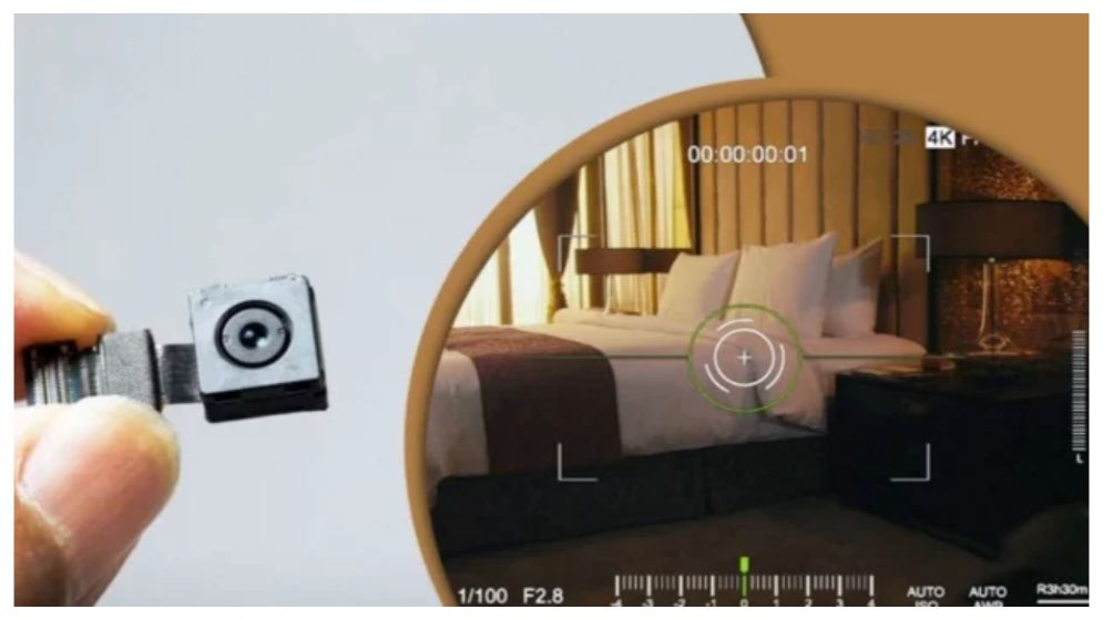 হোটেল রুমে গোপন ক্যামেরা আছে কি না বোঝার ৬ উপায়