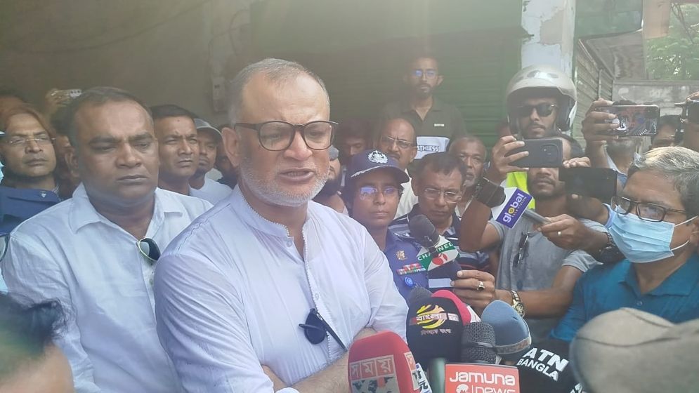 কিছু মিডিয়ায় কুরবানির চামড়া নিয়ে অপপ্রচার চালানো হচ্ছে: বাণিজ্য উপদেষ্টা