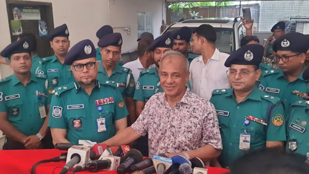 জুলাই হত্যার তদন্তে কেন সময় লাগছে- জানালেন স্বরাষ্ট্র উপদেষ্টা