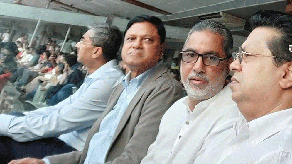 জাতীয় স্টেডিয়ামে তারার মেলা