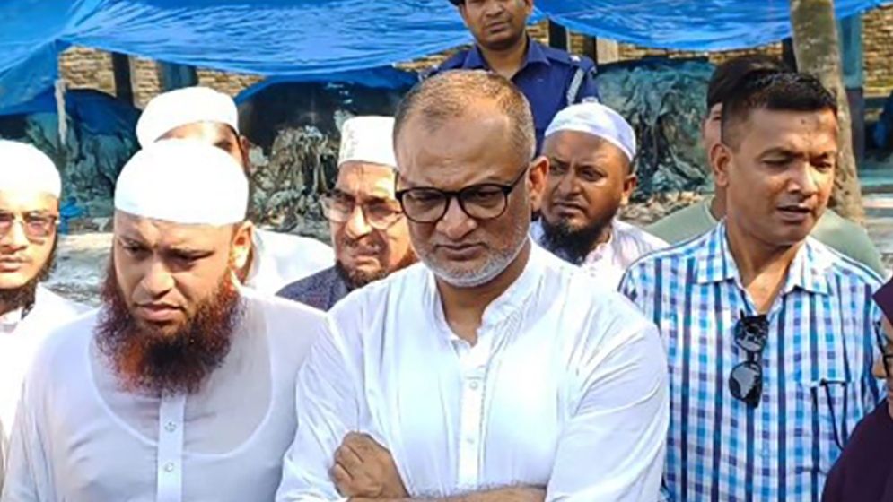 চামড়ার দাম কম পাচ্ছে বিষয়টি সঠিক নয়: বাণিজ্য উপদেষ্টা
