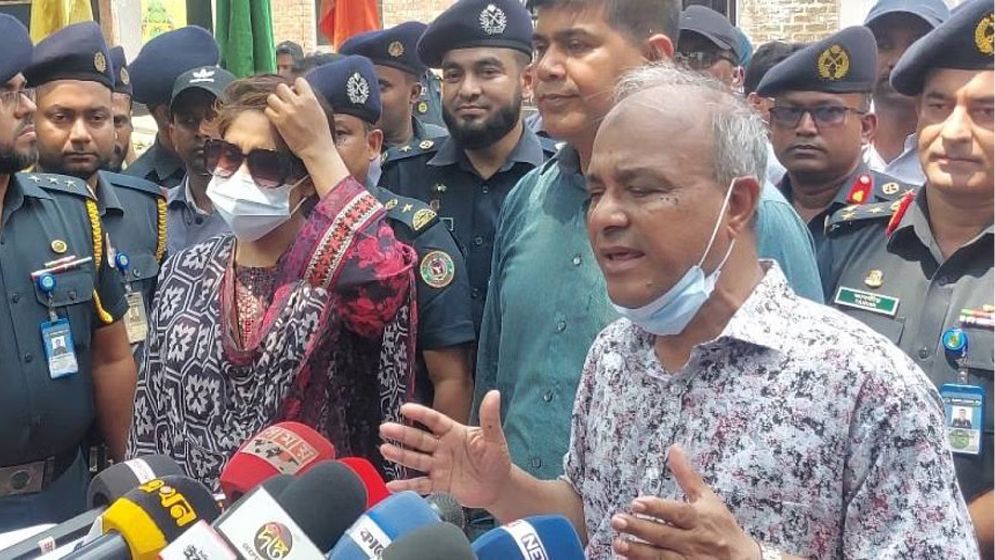 কাশিমপুর কারাগার পরিদর্শন স্বরাষ্ট্র উপদেষ্টার