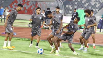 শমিতের অভিষেক, হামজা-ফাহামেদুলও আছেন