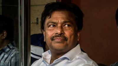 সিঙ্গাপুর ম্যাচ দেখতে মাঠে হাজির ফারুক আহমেদ