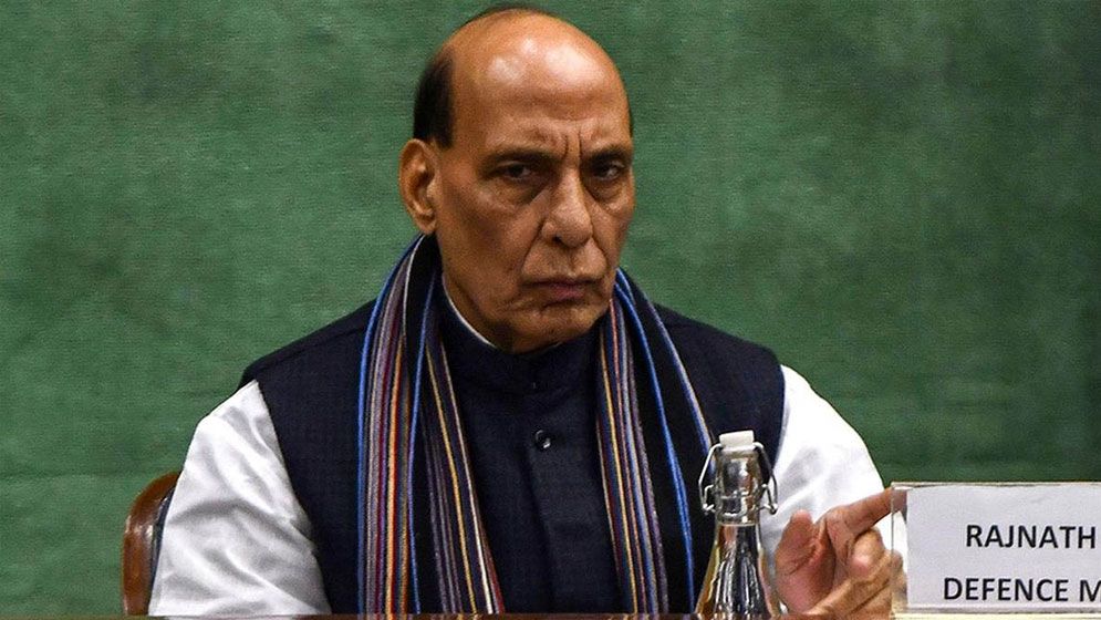 এ সিদ্ধান্ত বিড়ালকে দিয়েই দুধ পাহারা দেওয়ার মতো: পাকিস্তান প্রসঙ্গে রাজনাথ