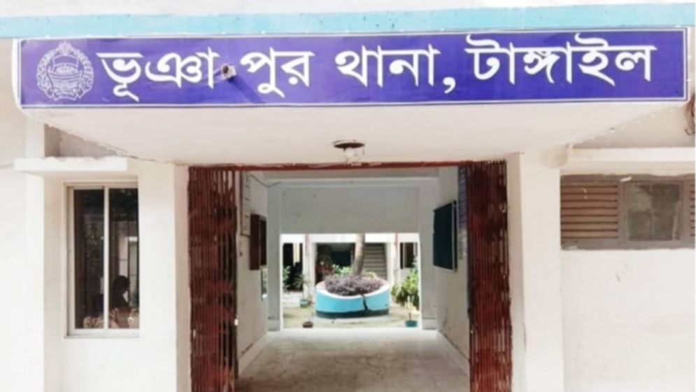 আ.লীগ নেত্রী প্রেমিকের সঙ্গে আপত্তিকর অবস্থায় আটক