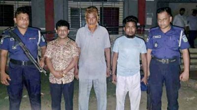 বাসস্ট্যান্ডে চাঁদাবাজি, বিএনপি-শ্রমিক দল নেতা গ্রেফতার