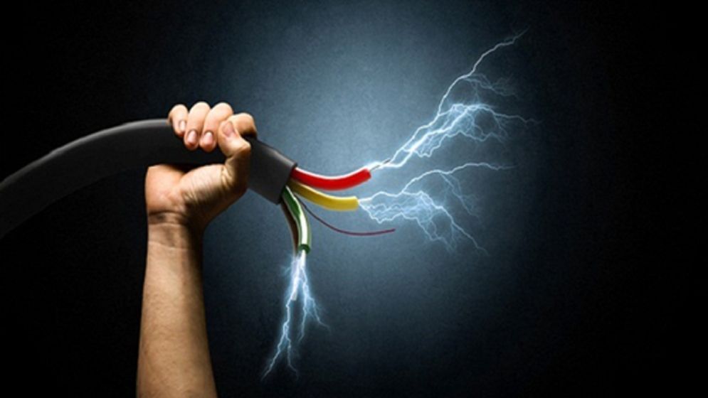 ধানমন্ডিতে বিদ্যুতায়িত হয়ে প্রাইভেটকার চালকের মৃত্যু