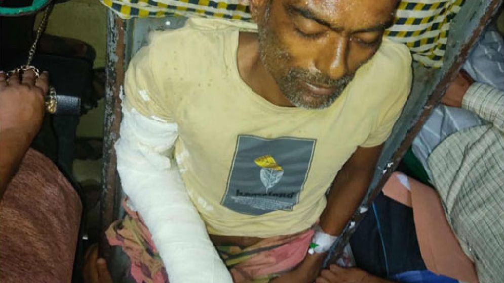 বিএনপি কর্মীকে কুপিয়ে জখম, জামায়াতের বিরুদ্ধে অভিযোগ