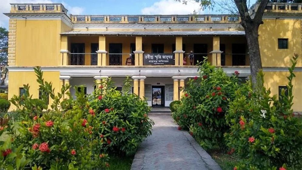 রবীন্দ্র কাছারিবাড়িতে নিষেধাজ্ঞা প্রত্যাহার, গ্রেফতার ৬