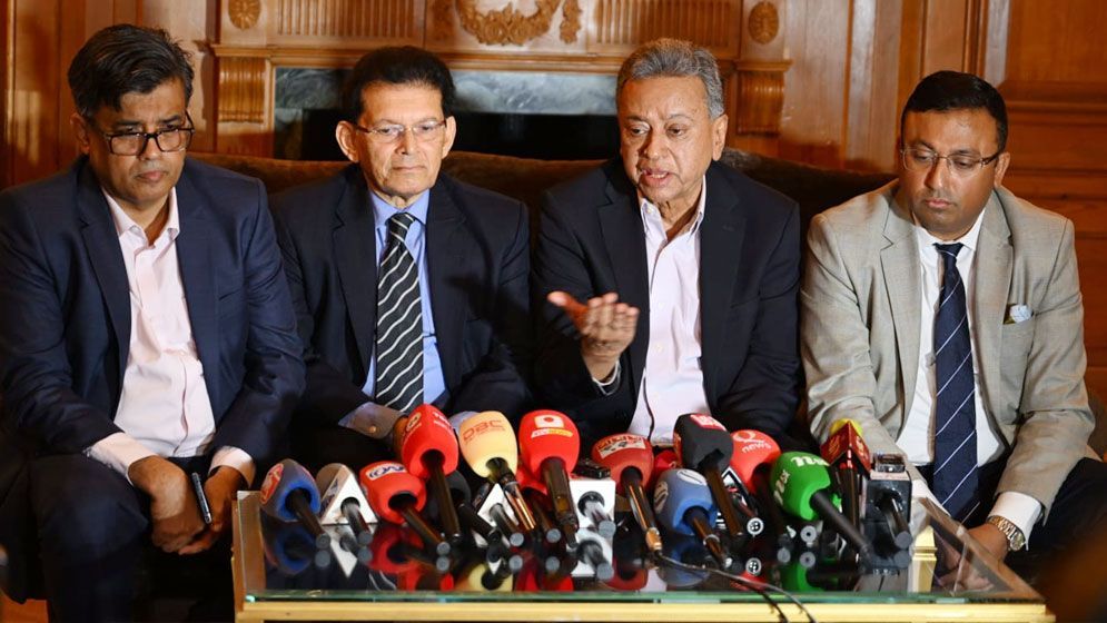 বৈঠক শেষে তারেক রহমানের দেশে ফেরা নিয়ে যা বললেন আমির খসরু