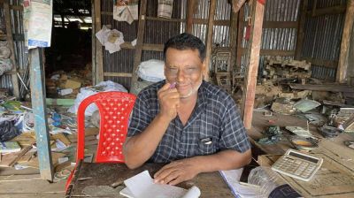 শেখ পরিবারের সদস্য পরিচয় দিয়ে ভাঙারি ব্যবসায়ী থেকে কোটিপতি মশিউর