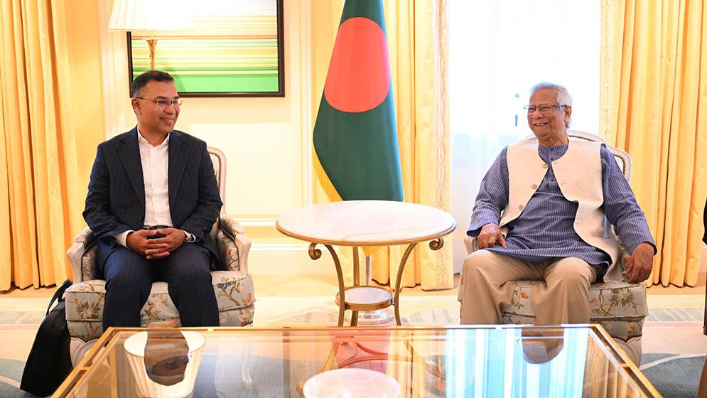 রাজনীতিতে গুমোট পরিবেশ অনেকটা কেটে গেছে