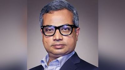 পরীক্ষিত বন্ধু হারিয়েছে পোশাক খাত