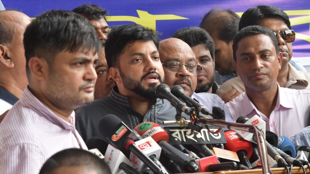 নগরভবনে বিরতিহীন কর্মসূচির ঘোষণা দিলেন ইশরাক